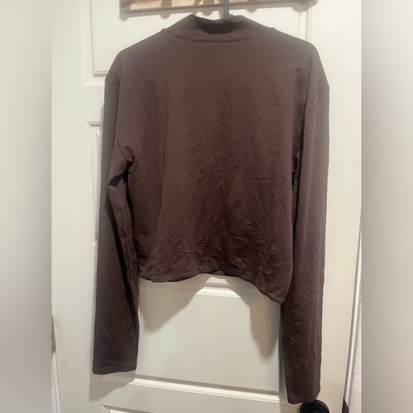 Babaton long sleeve - Picture 3 of 3